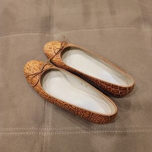 Sz 5M Talbots Faux Gold Snakeskin Flats